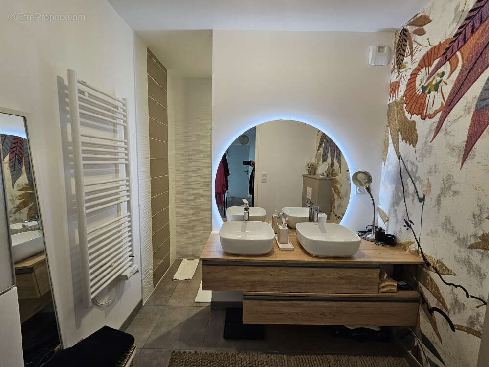 Appartement à NOYAL-SUR-VILAINE