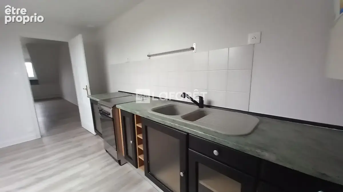 Appartement Guingamp 3 pièce(s) 80.84 m2 - photo 9