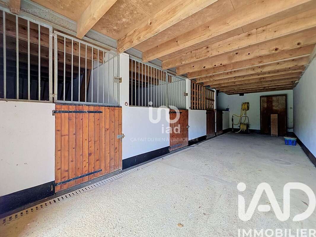 Photo 2 - Maison à MONTROY