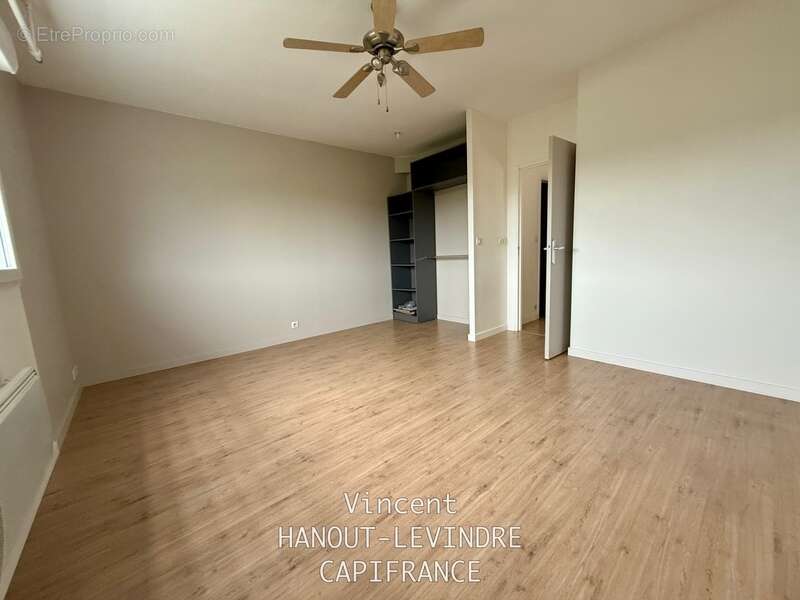 Maison à VILLEVEQUE