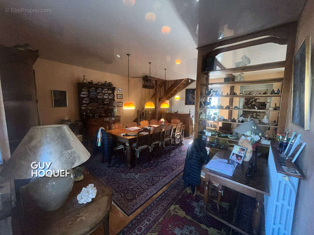 Maison à TOULON-SUR-ARROUX