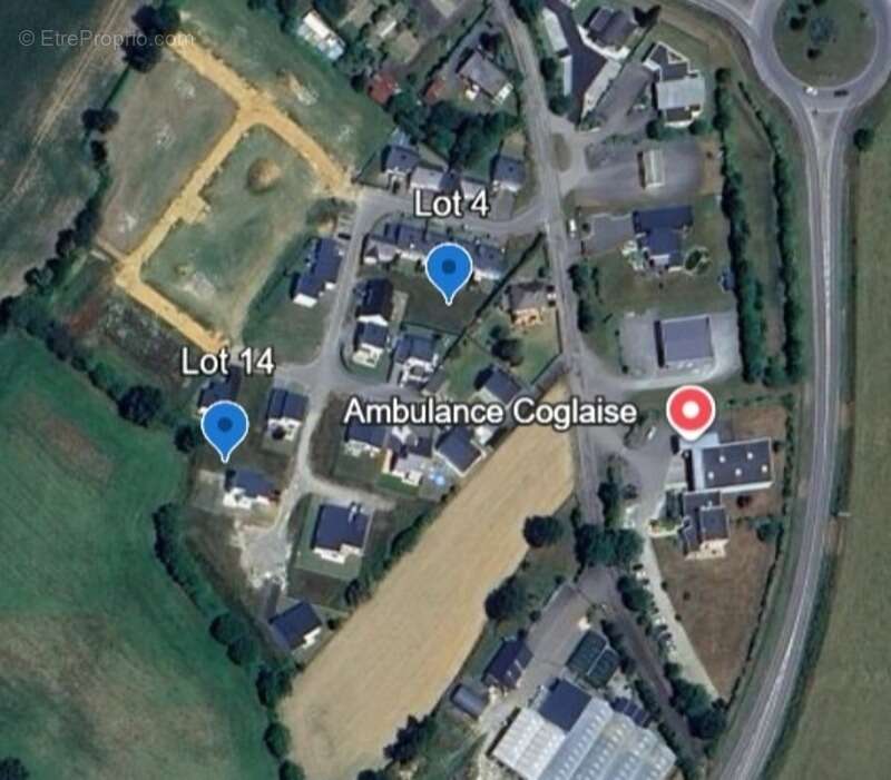 Terrain à SAINT-BRICE-EN-COGLES