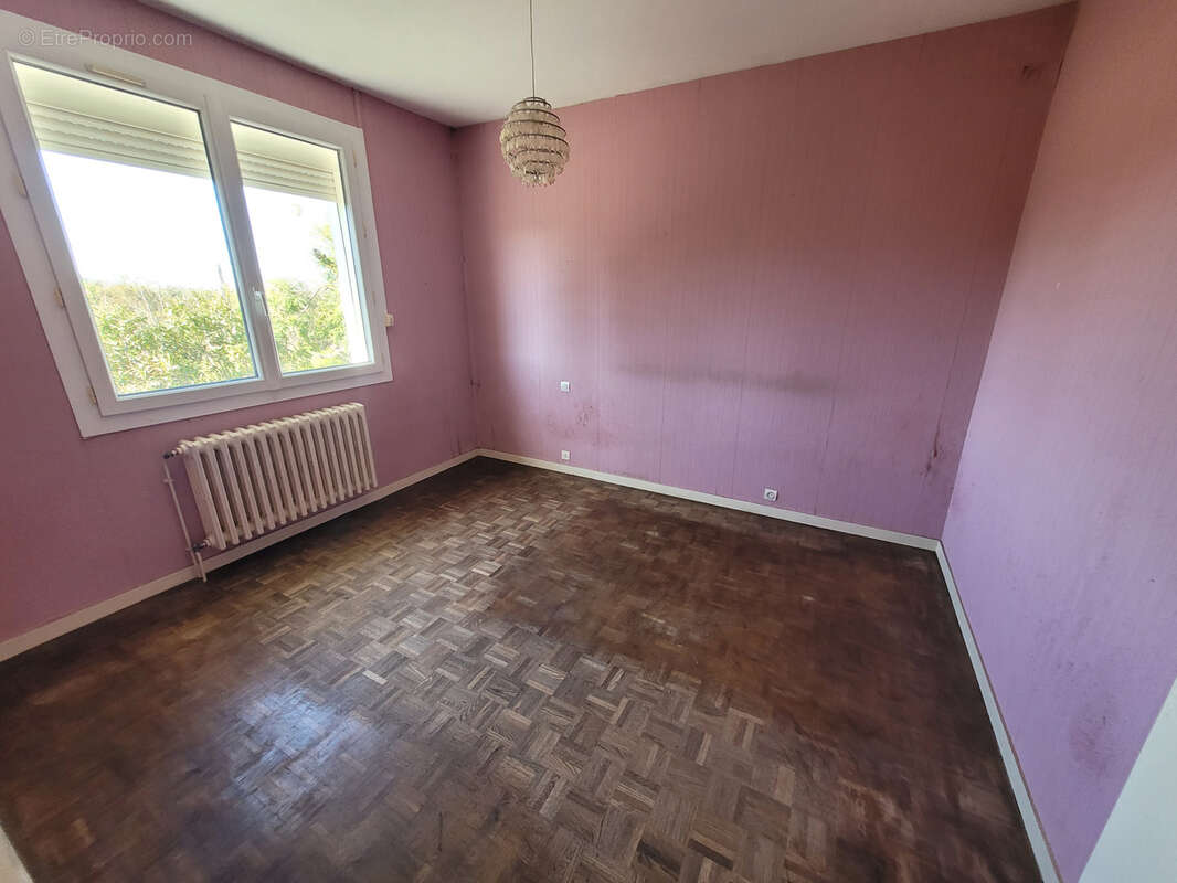 Maison à SAINTE-BAZEILLE