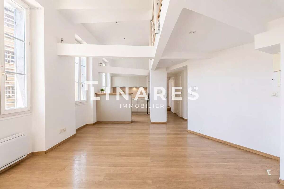 Appartement à MARSEILLE-2E