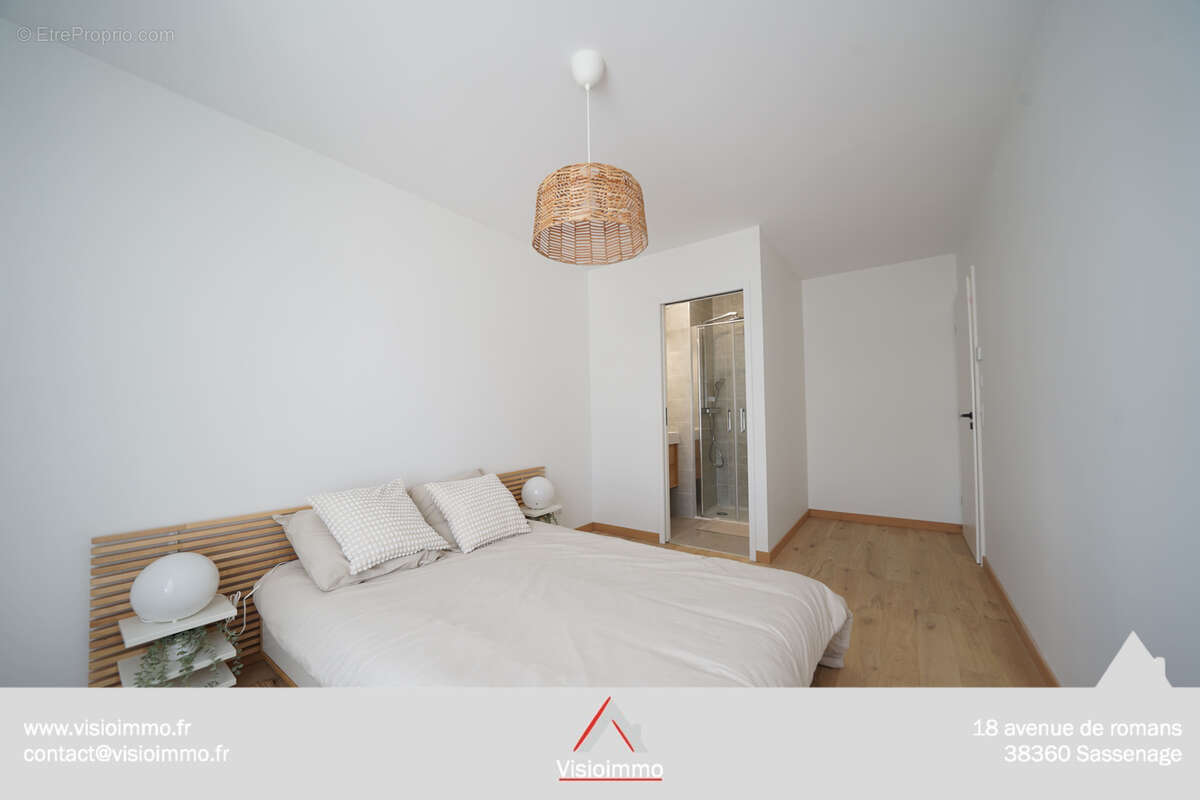 Appartement à MEYLAN