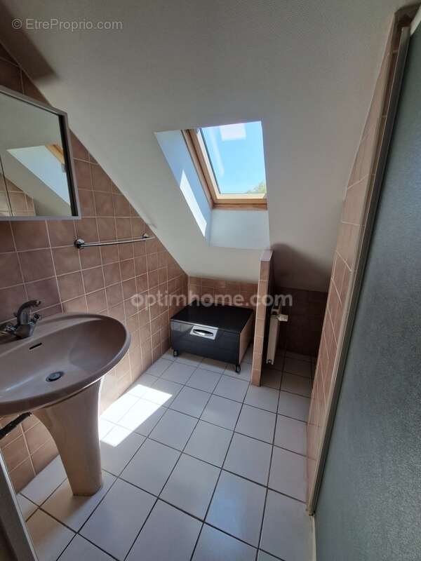 Maison à SAINT-JEAN-DE-BRAYE