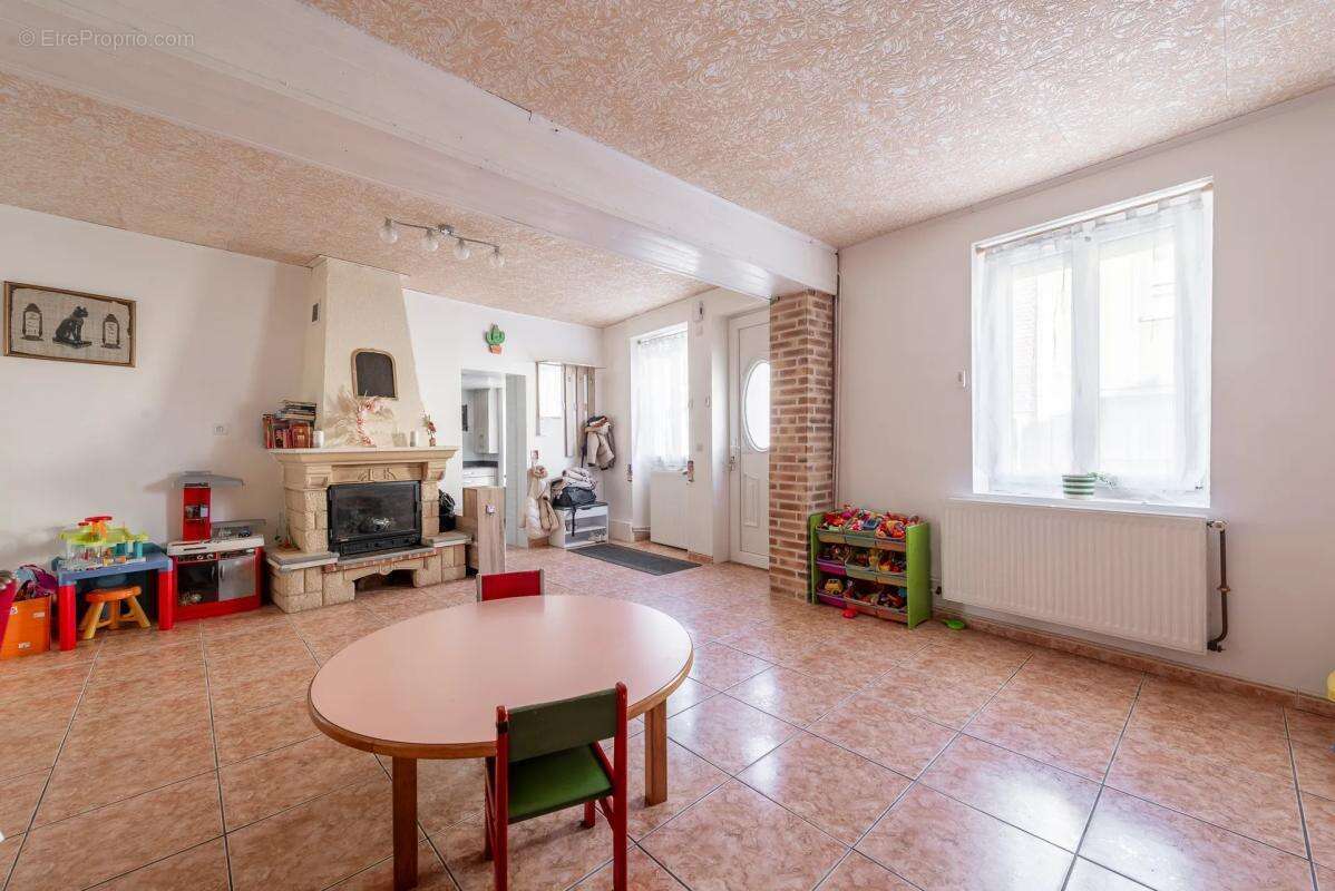 Maison à MITRY-MORY