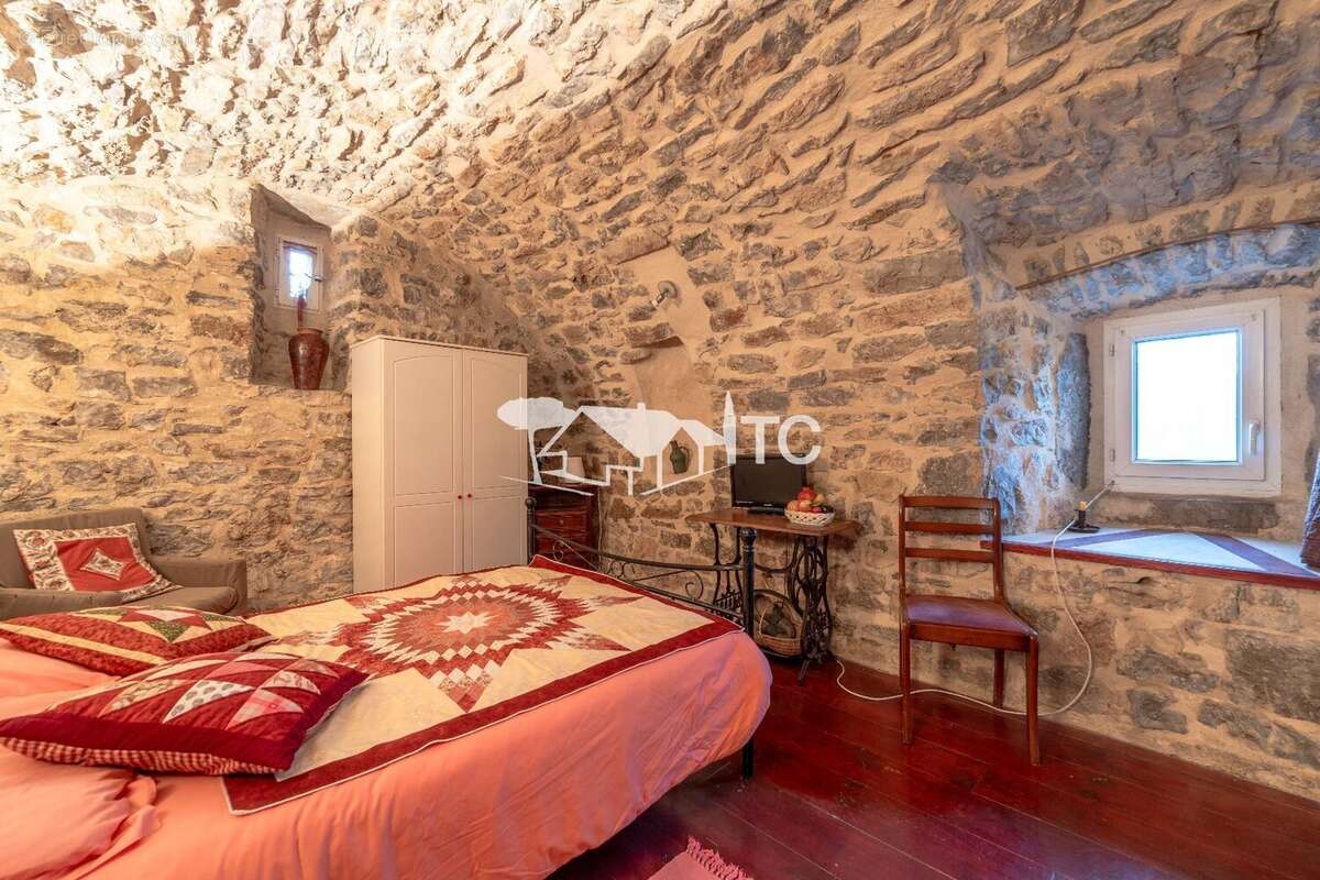 Maison à SAINT-PAUL-LE-JEUNE