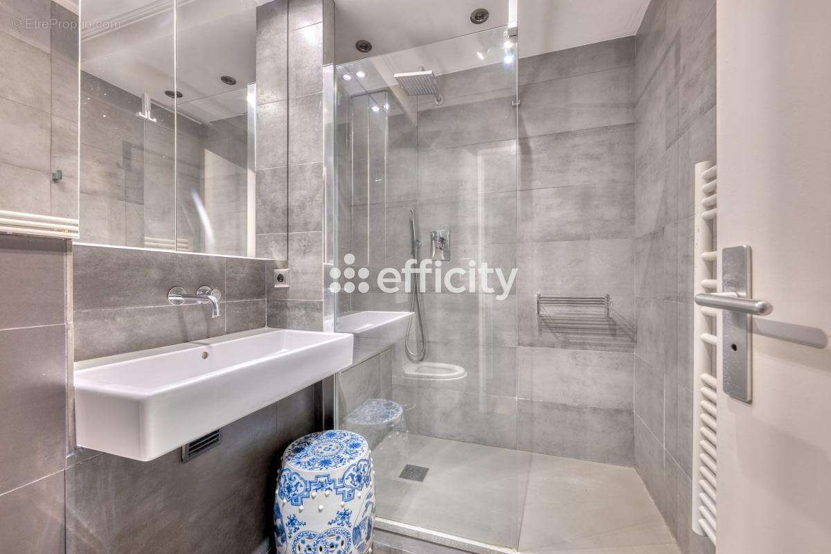 Appartement à NOGENT-SUR-MARNE