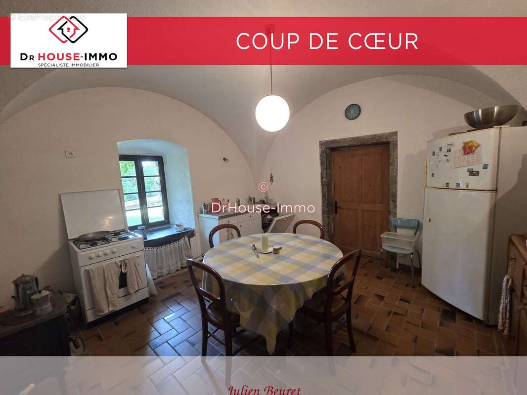 Maison 225 m² à Cubry  - photo 7