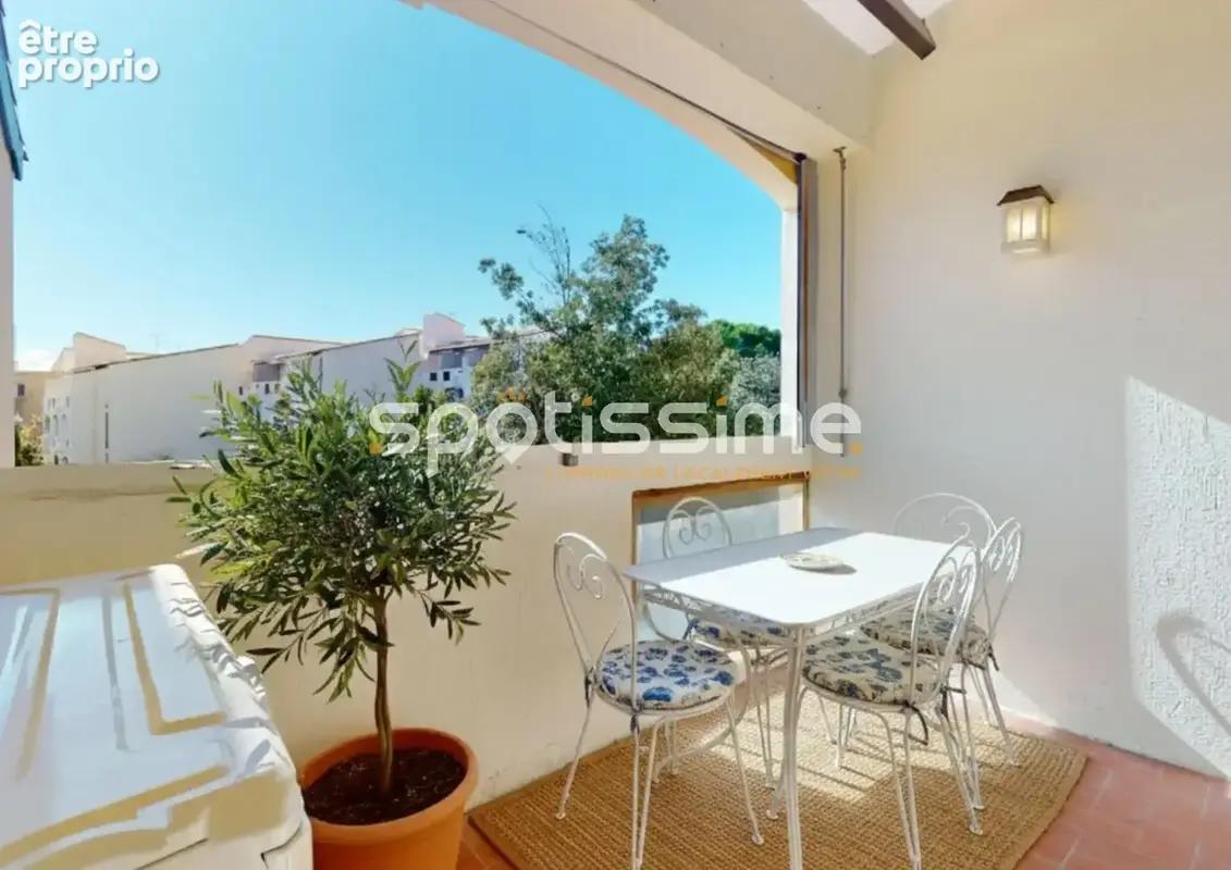Studio avec balcon, exposition sud-ouest et parking privatif  Cap d'Agde, Centre-Port - photo 3