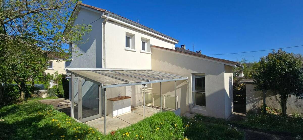 Maison à COULOUNIEIX-CHAMIERS