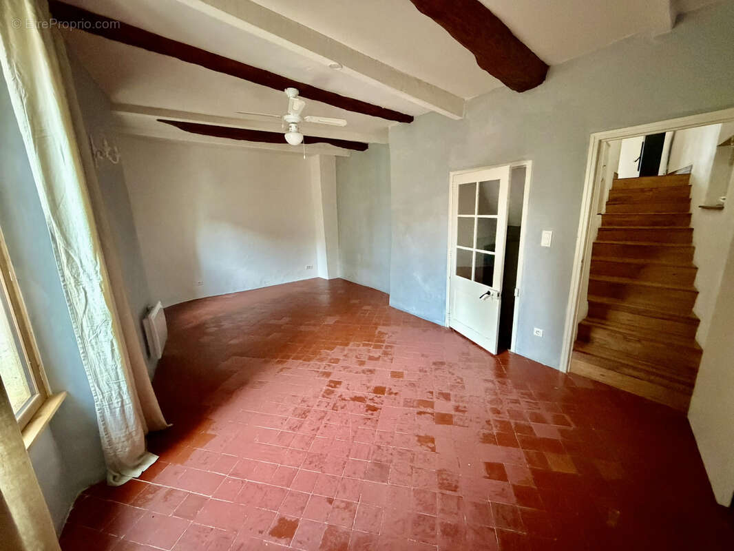 Maison à MALAUCENE