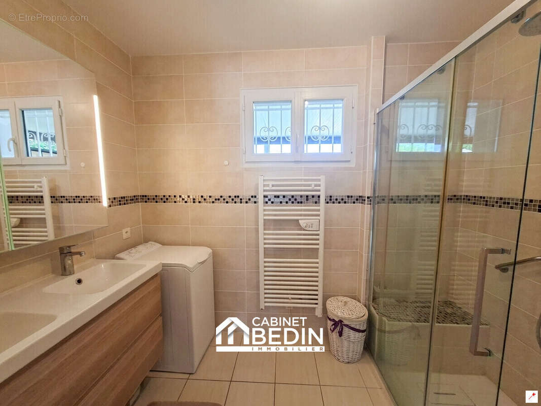 Maison 87 m² à Merignac  - photo 5