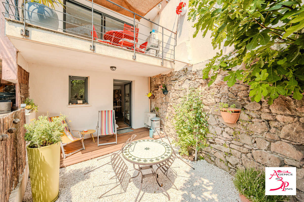 Maison à COLLOBRIERES
