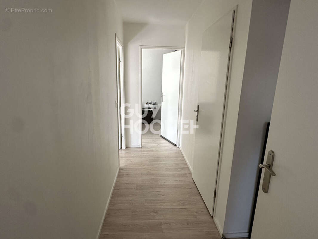 Appartement à LE BLANC-MESNIL
