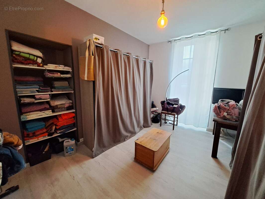 Maison à SAINT-SIGISMOND-DE-CLERMONT