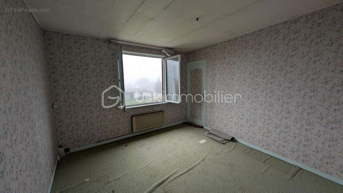 Maison à SAINT-GERMAIN-SOUS-DOUE