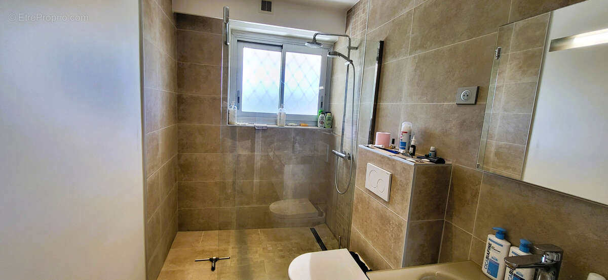 Appartement à VILLENEUVE-LOUBET
