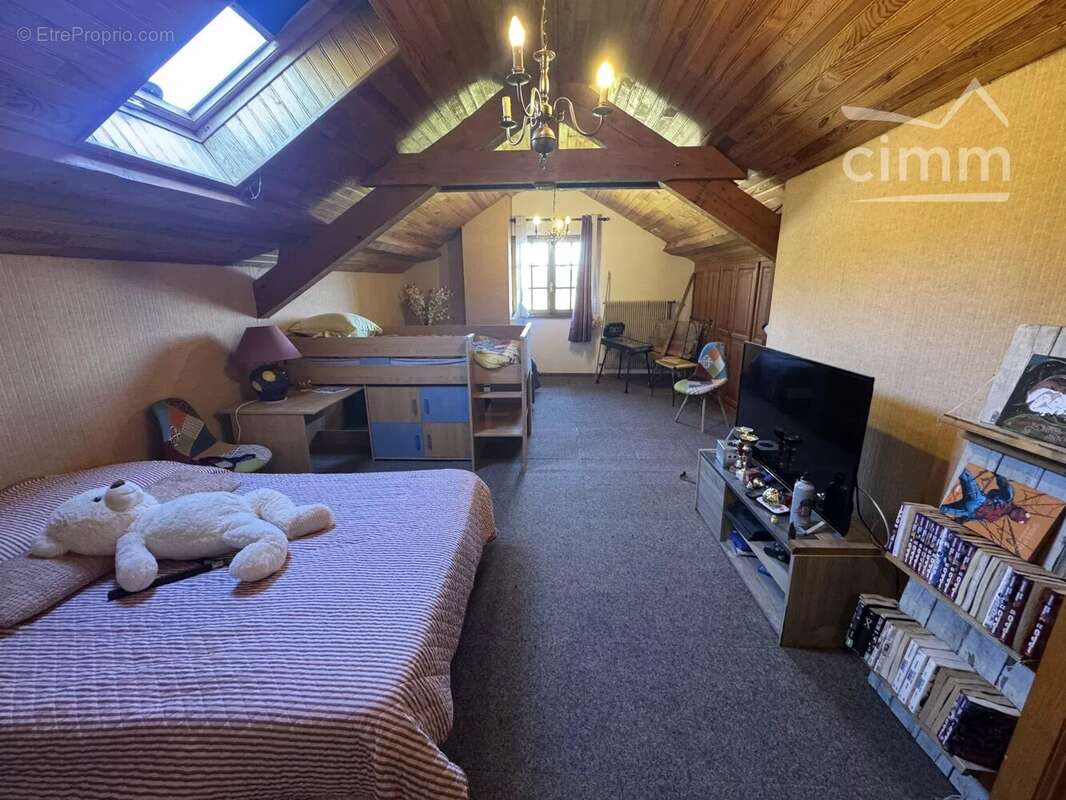Maison à VERTOLAYE