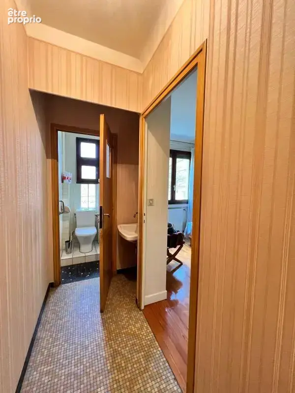 Maison familiale 9 pièces sur une parcelle de terrain de 805 m2 - photo 8