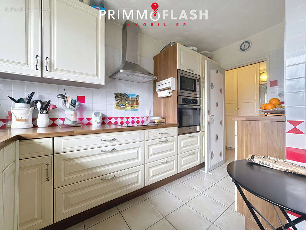 Appartement à AUBERVILLIERS
