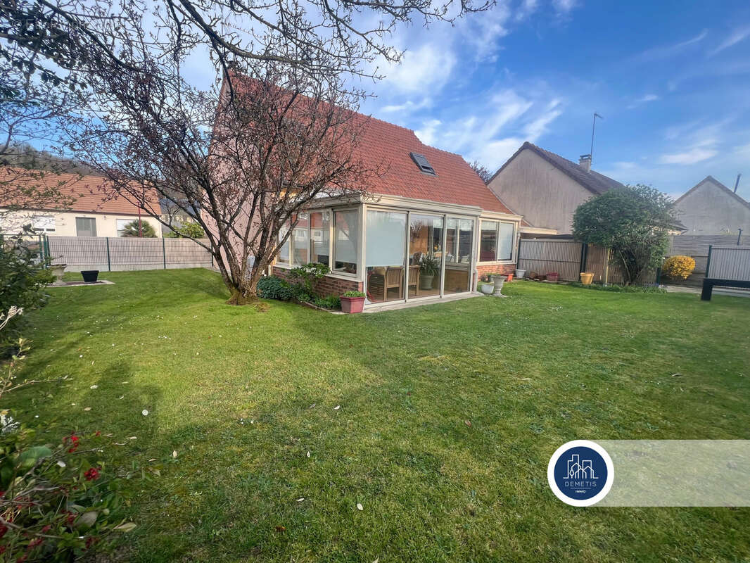 Maison à PRUILLE-LE-CHETIF