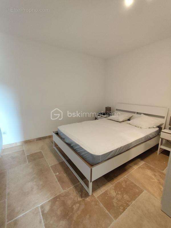 Appartement à LAMALOU-LES-BAINS