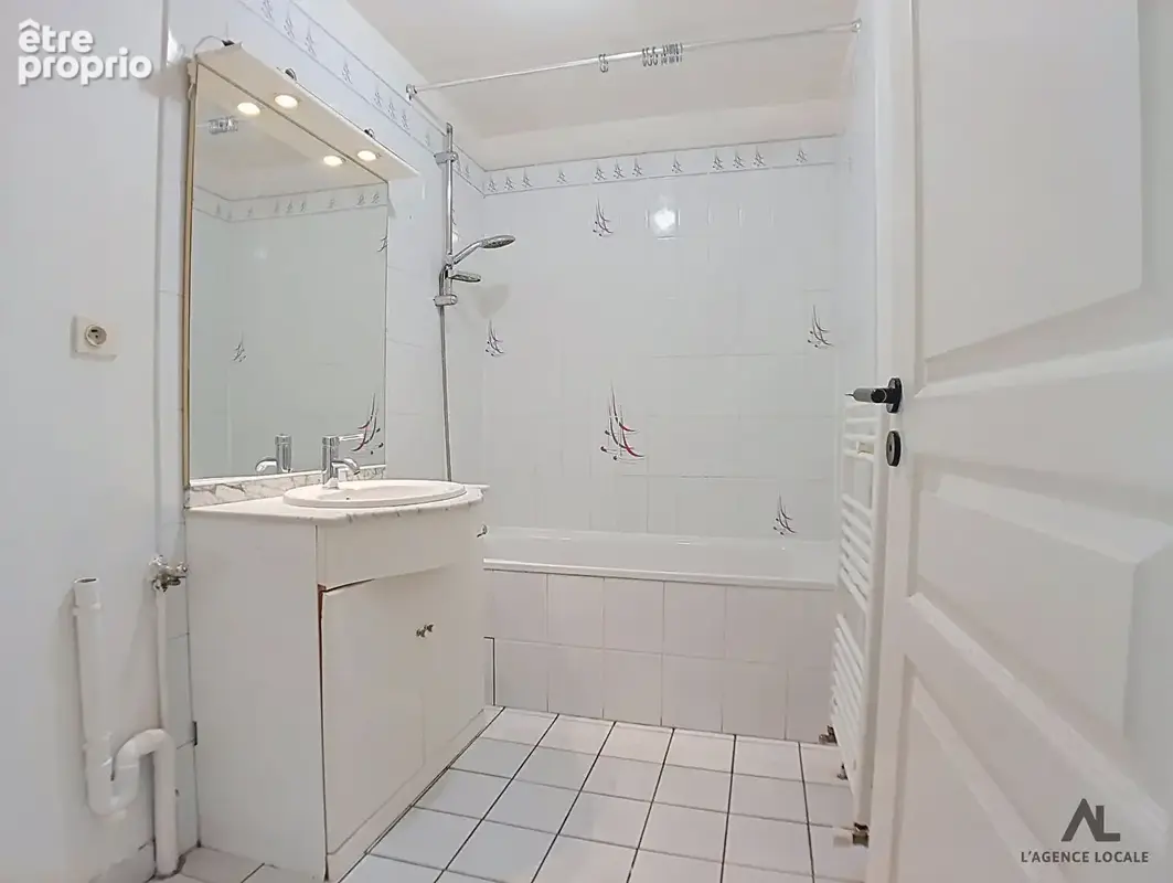REZÉ ? Appartement Duplex avec jardin et grand garage - photo 9