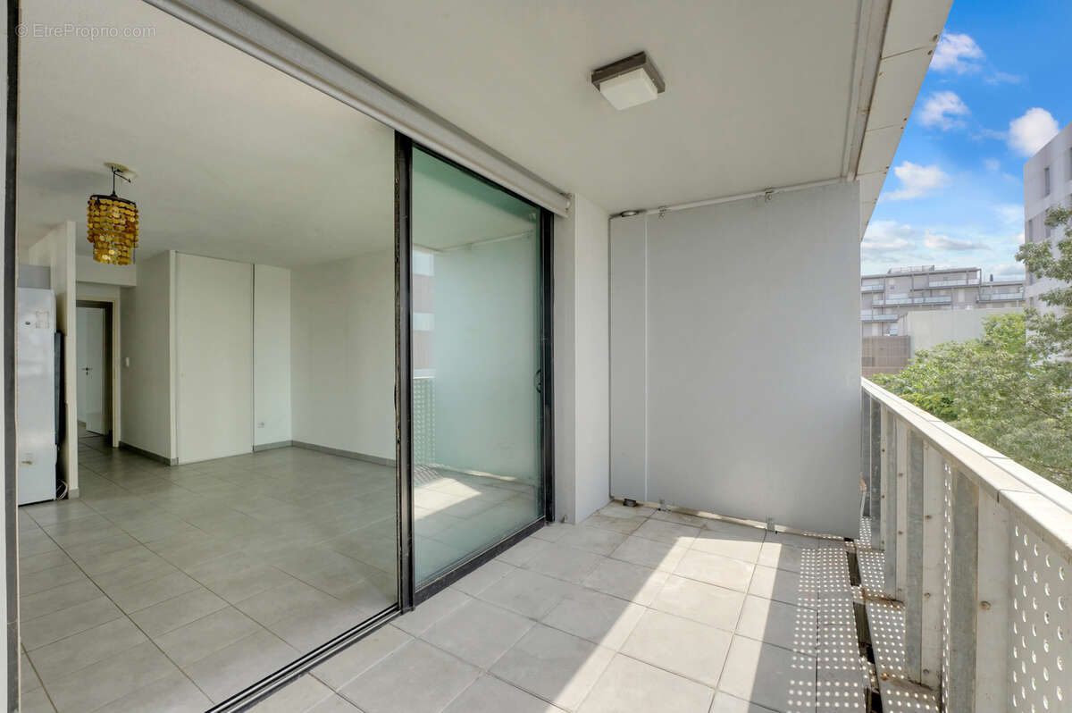 Nouveauté ! Appartement T3 de 64 m2, situé au 1er étage, au cœur du quartier de Borderouge. - photo 2