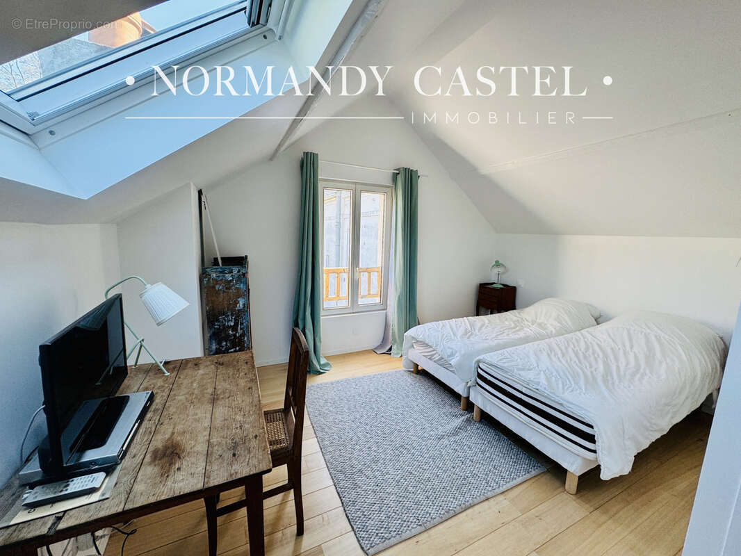 Maison à TROUVILLE-SUR-MER