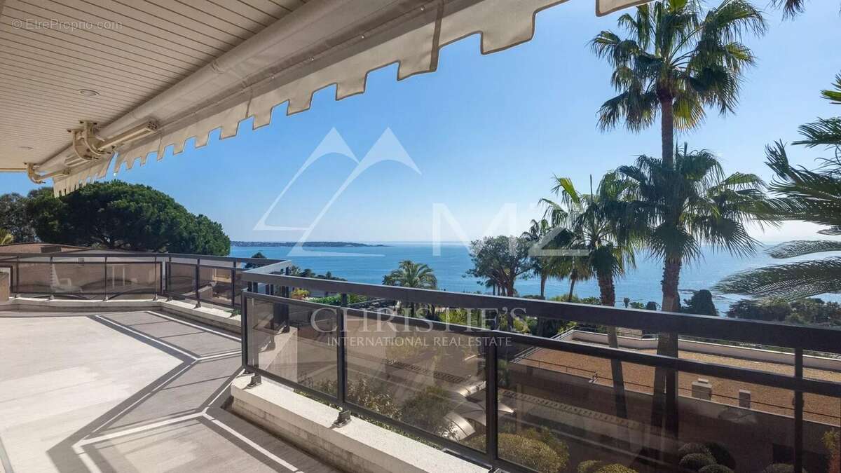 Appartement à CANNES