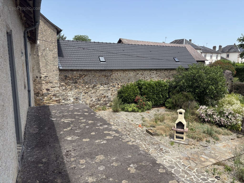 Maison à LA PORCHERIE