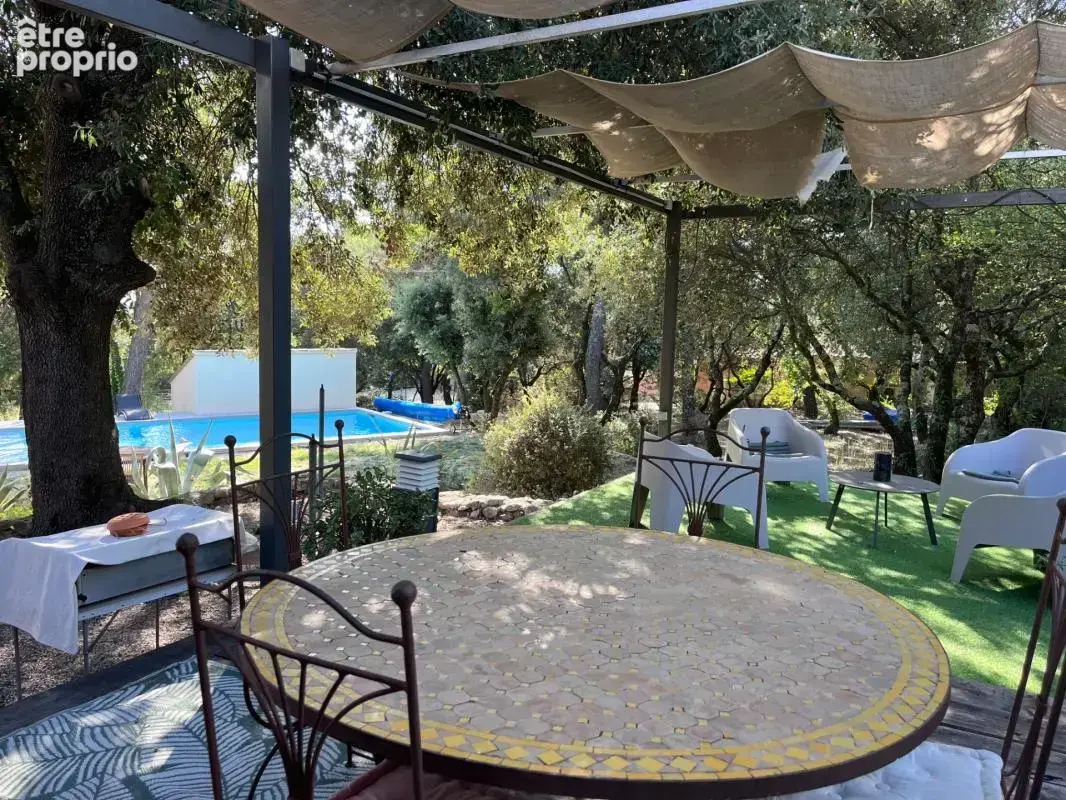 ST RESTITUT, rare, maison contemporaine de 193 m² hab plus garage et piscine 10X5 sur 2000 m boisés de chênes au calme - photo 8