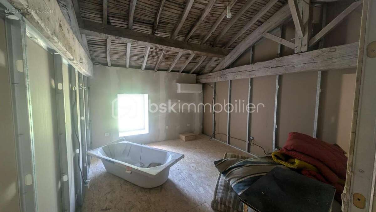 Maison à LE BEUGNON