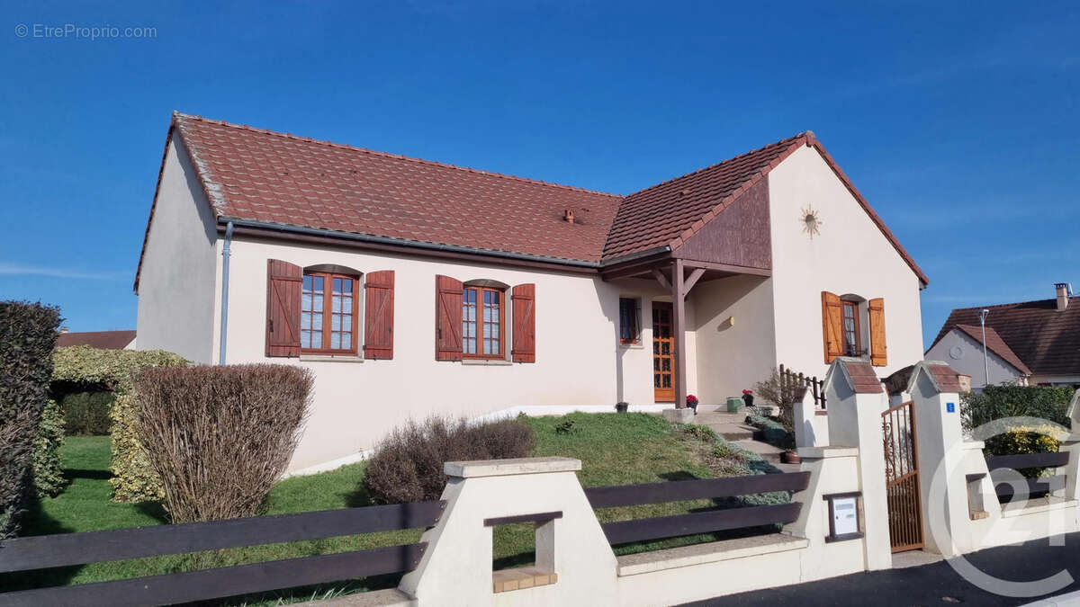 Maison à CORVOL-L'ORGUEILLEUX