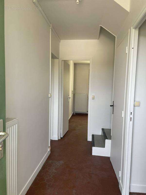 AMBENAY - T5 de 132 m² - photo 6