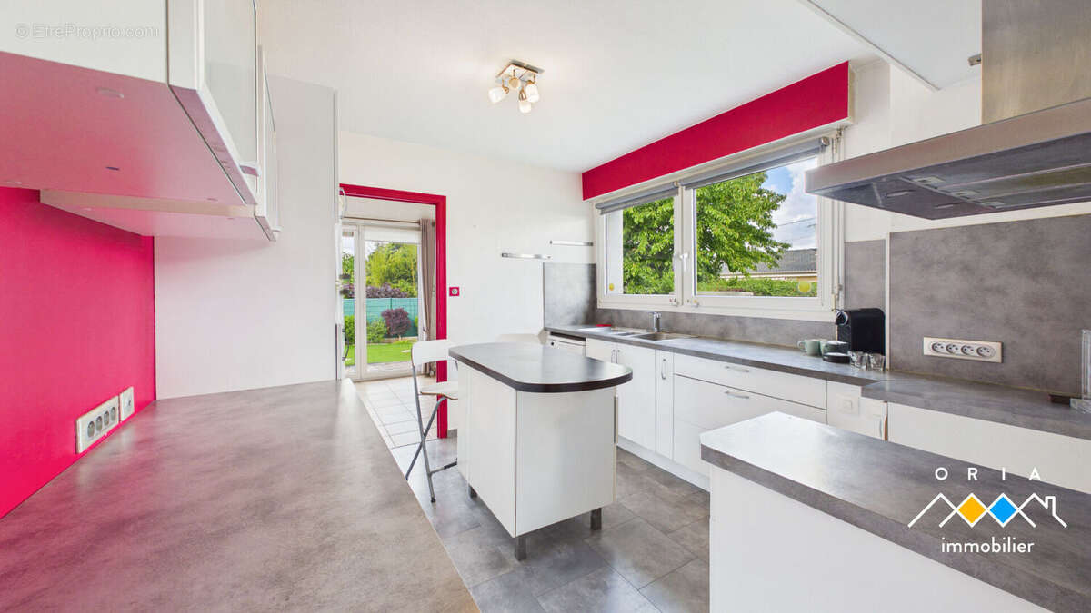 SEICHAMPS - Maison 4 pieces 125 m2 - photo 6