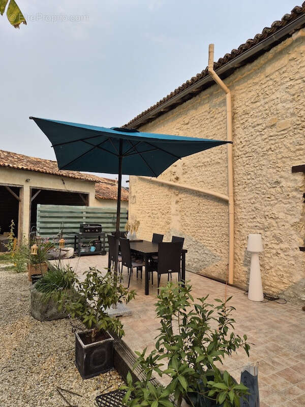Maison à VANZAC