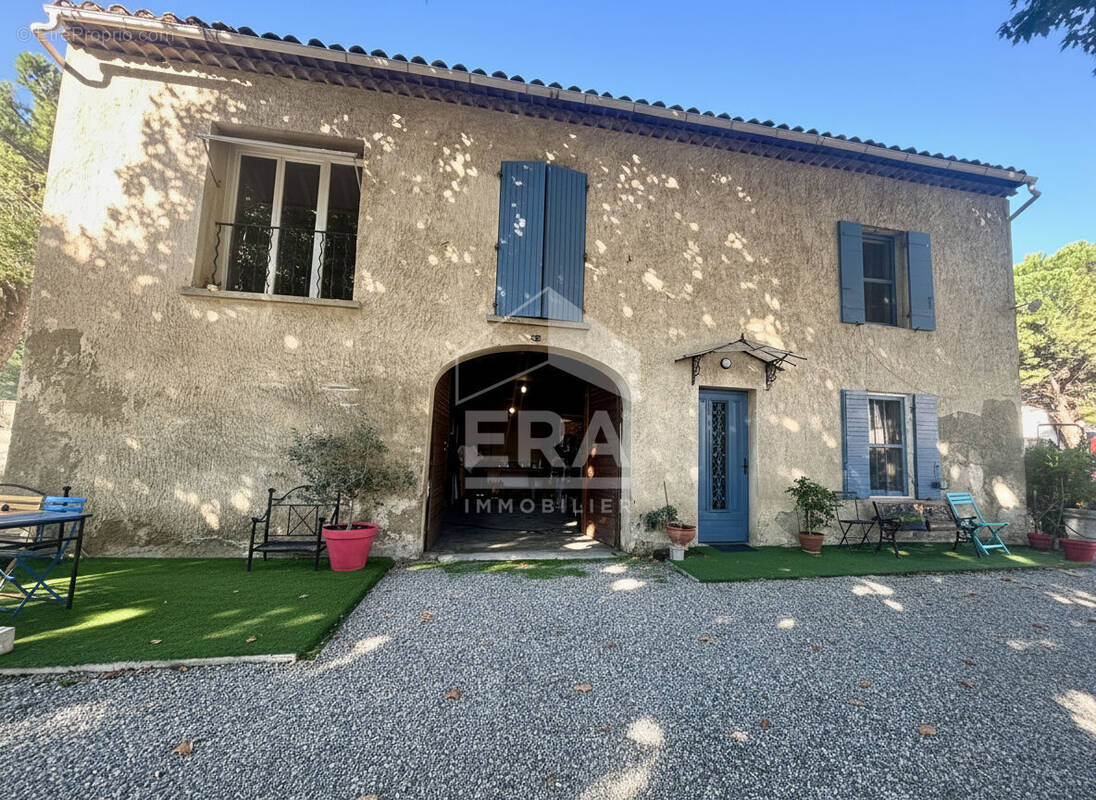 Maison à MALLEMORT