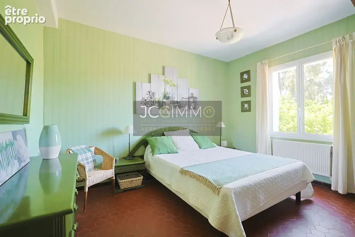 Propriété T7 de 191m2 hab sur terrain 17 573m2 avec piscine et terrain de tennis - photo 15