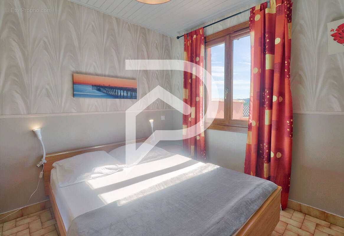 Appartement à GREOUX-LES-BAINS