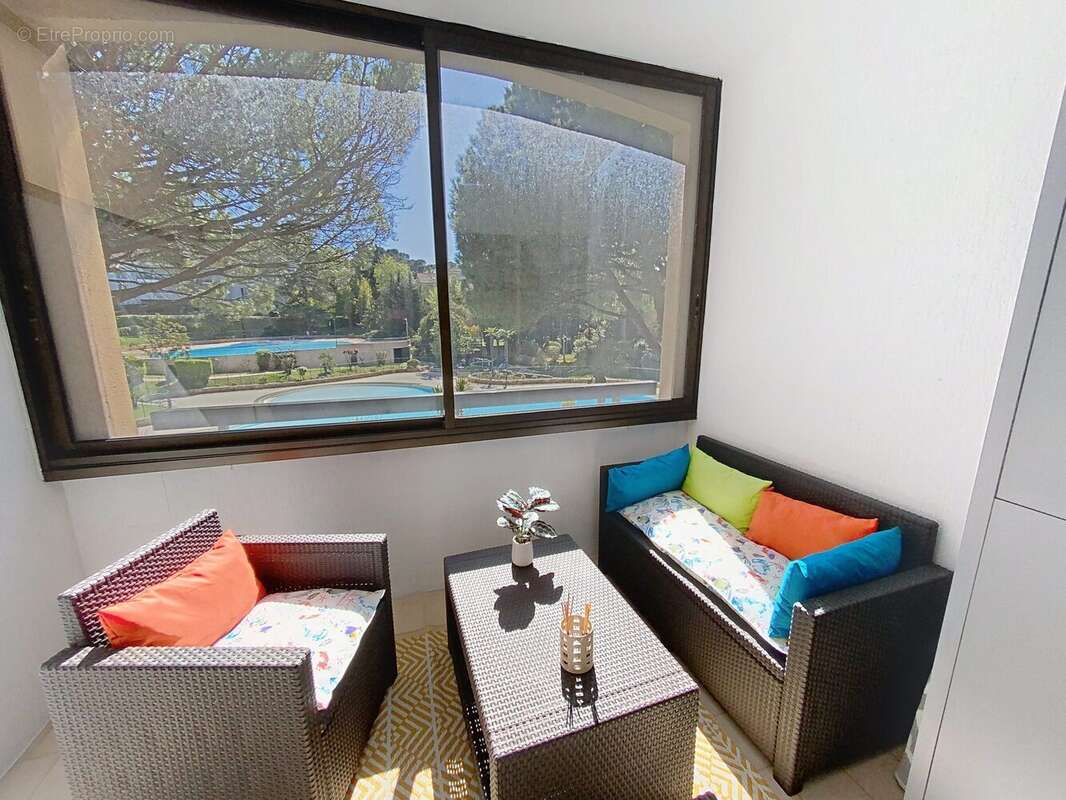 Appartement à MOUGINS