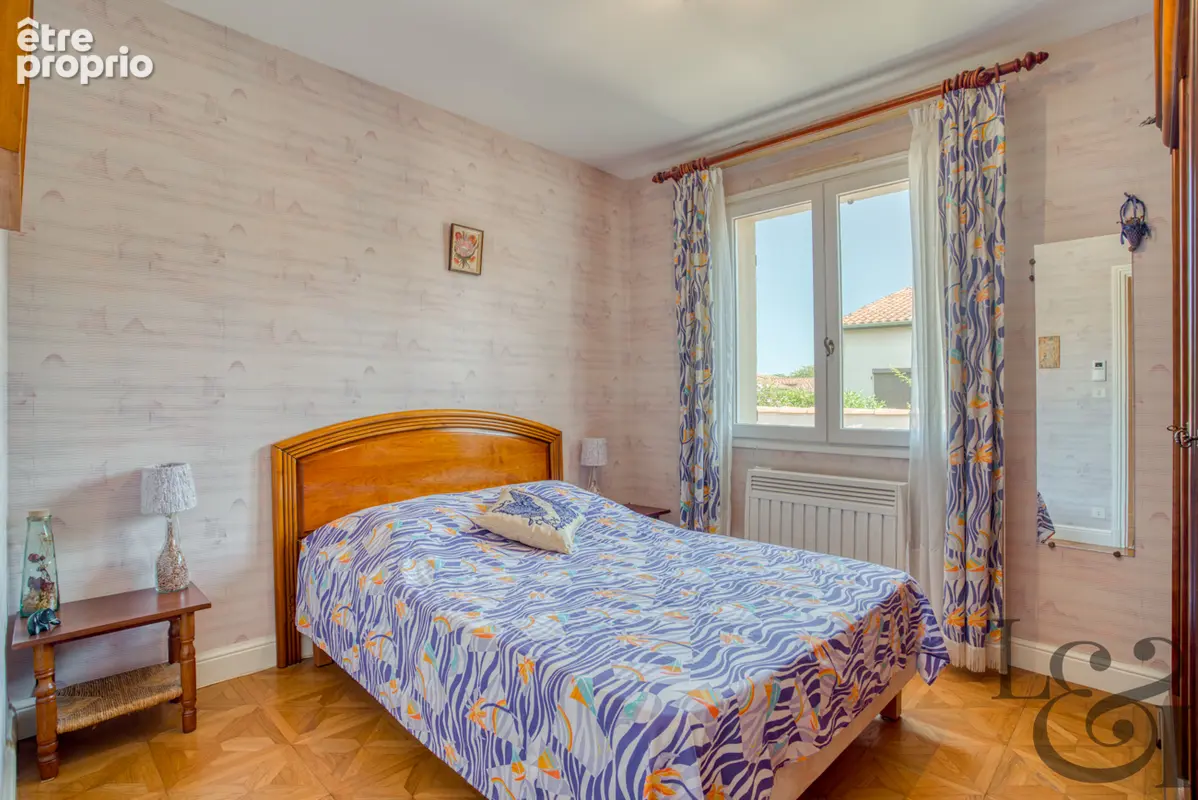 Villa traditionnelle avec garage attenant à vendre à Villeneuve-sur-Lot - photo 12