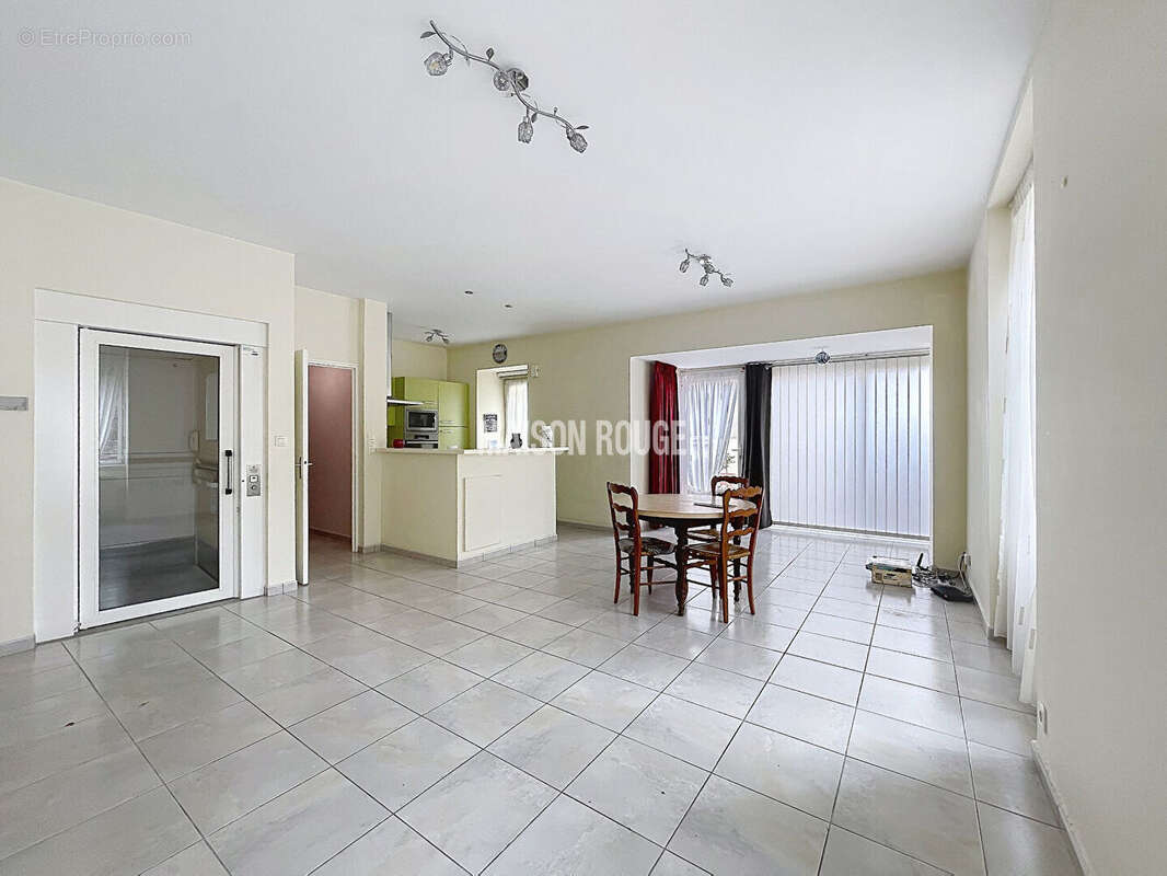 DOL-DE-BRETAGNE - Maison avec appartement - photo 3