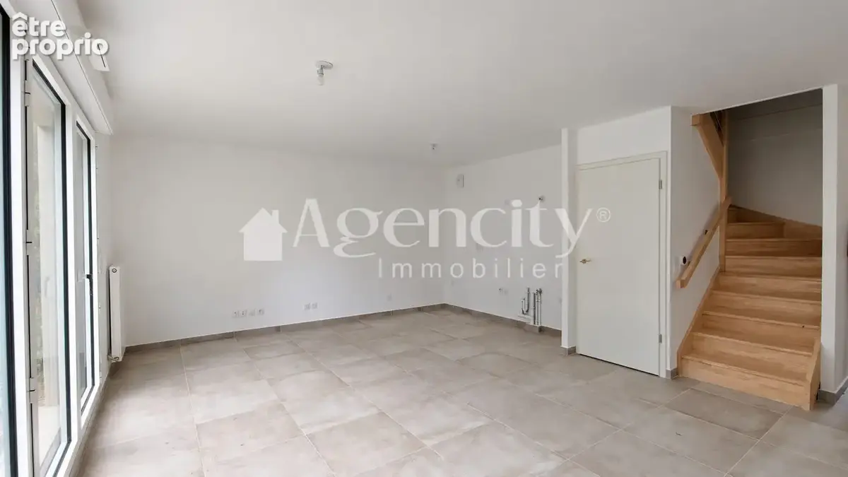 Maison 5 pièces 95 m² à vendre à Champs-Sur-Marne (77420) - photo 3