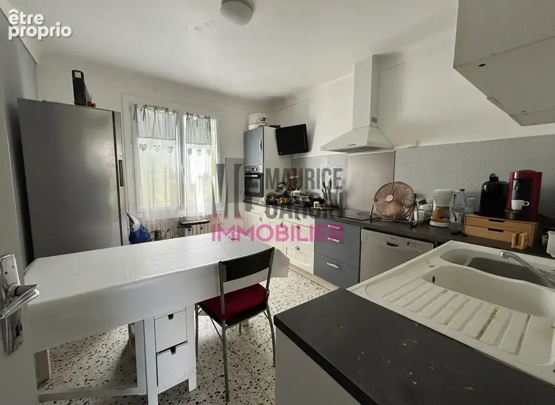 Maison 4 pièces 102 m² à vendre à Le Thor (84250) - photo 2