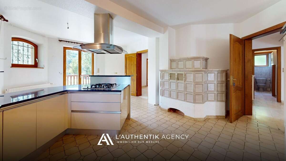 Maison 243 m² à Cosswiller  - photo 4