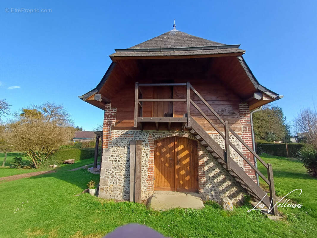 Maison à CROPUS