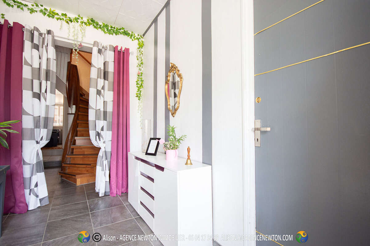 Maison à BAZOUGES-LA-PEROUSE